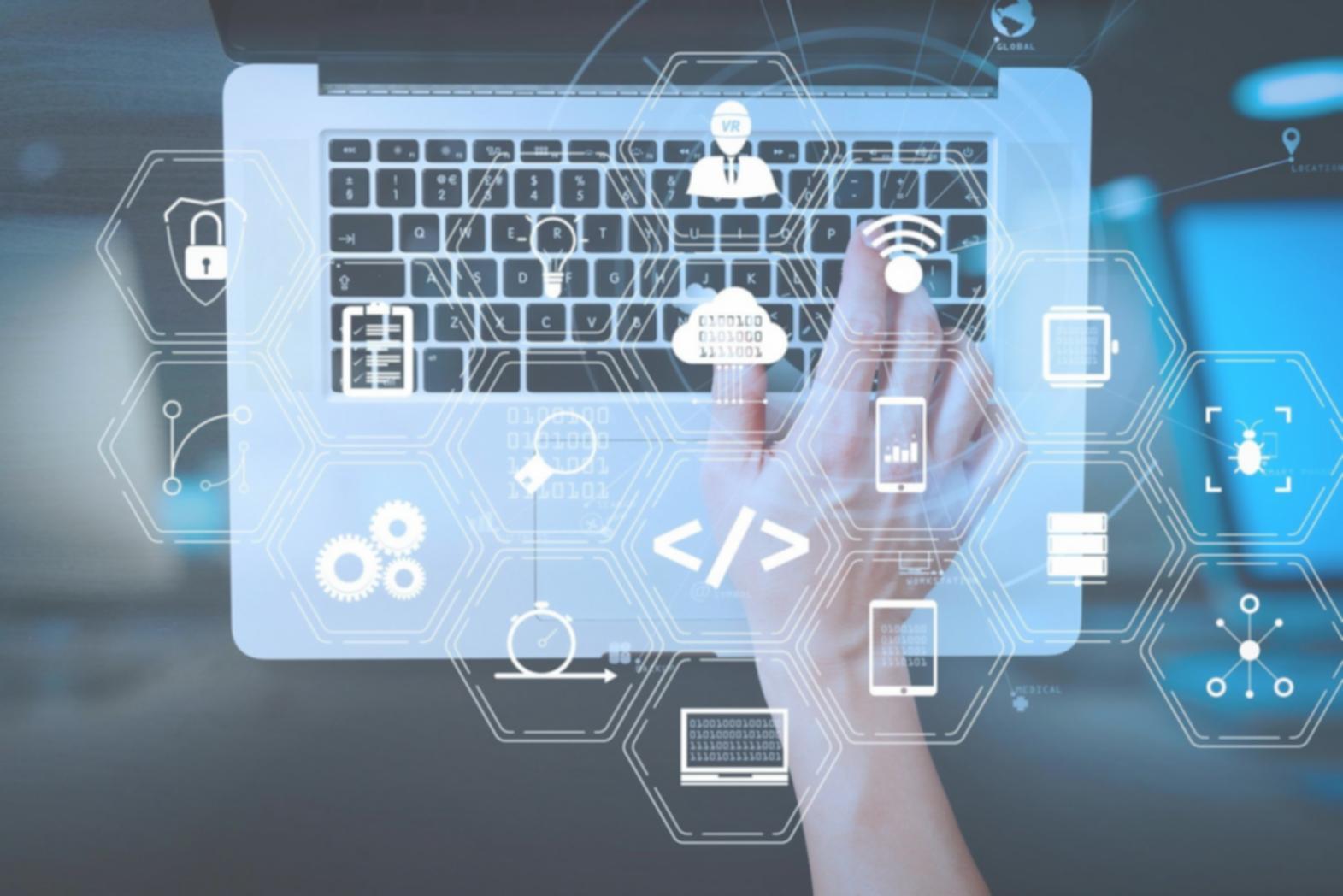 Studenti durante una sessione di coding